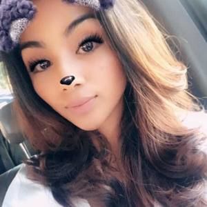 Meet your Posher, Daysi